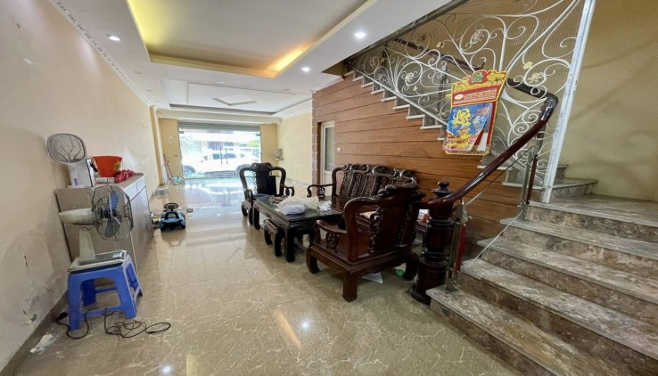 CHO THUÊ NHÀ LIỀN KỀ Ô TÔ TRÁNH NGUYỄN VĂN LỘC 4 TẦNG, 78M2, 4N, 4 WC Ở, VP - 33 TRIỆU (CÓ TL)